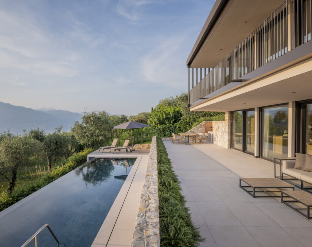 L’INVOLUCRO MUTEVOLE